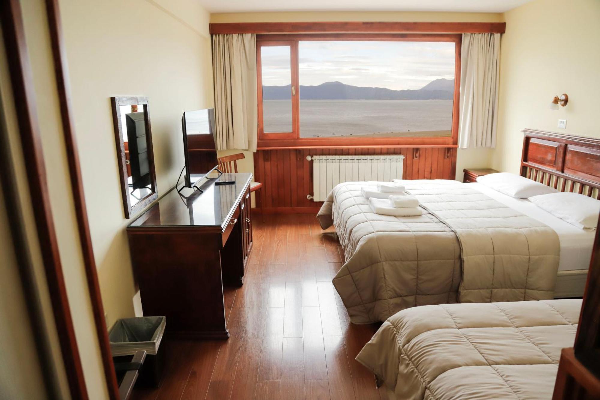 Costa Ushuaia Hotel Exterior photo